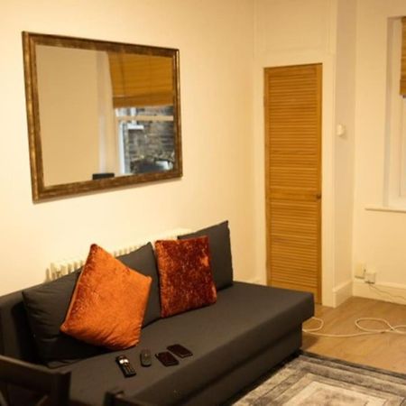 Manor Court Appartamento Londra Esterno foto