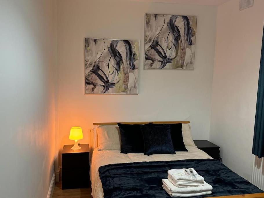 Manor Court Appartamento Londra Esterno foto